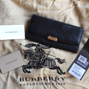 💯 Authentic Burberry wallet black color